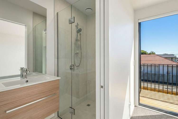 18 Feilding Street Addington_13