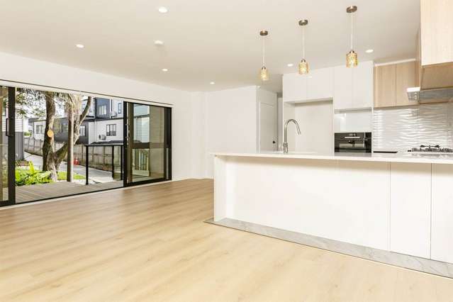 32D Windermere Crescent Blockhouse Bay_4