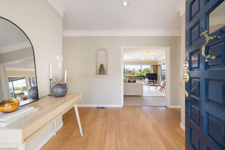 76 Lake Crescent Hamilton Lake_7