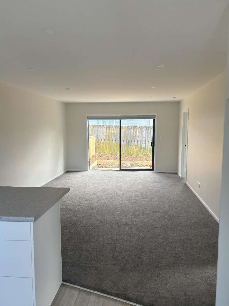 98A Tirimoana Road 1802_8