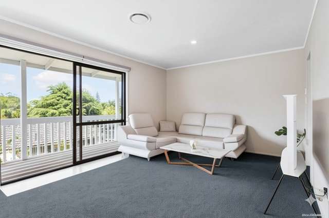 2/16 Normanton Street Glenfield_3