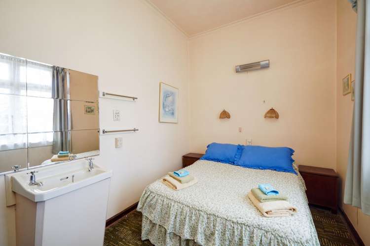 76 King & 143 Main Streets Otautau_10