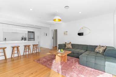 27a Castledine Cres_4