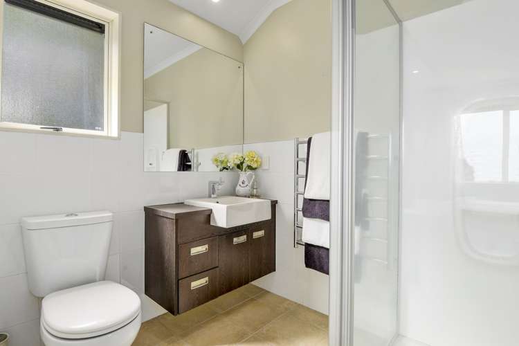 12 Amaretto Avenue Flat Bush_15