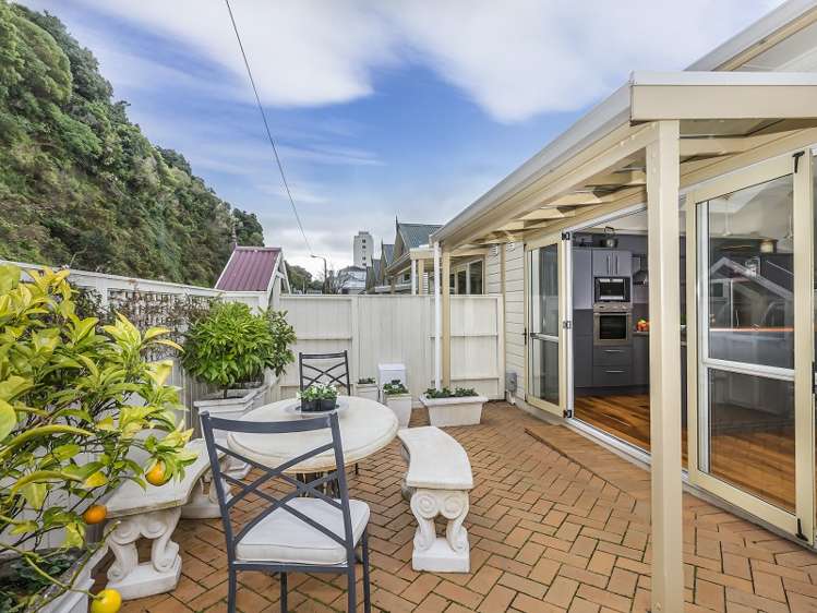 153h Grant Road Thorndon_18