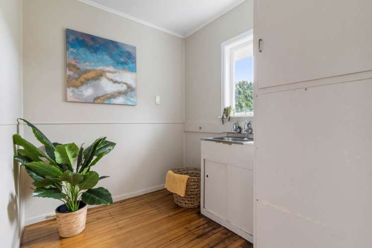 133 Vodanovich Road Te Atatu South_16