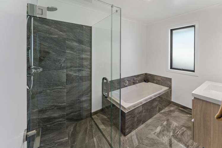 8 Huntaway Close Stoke_16