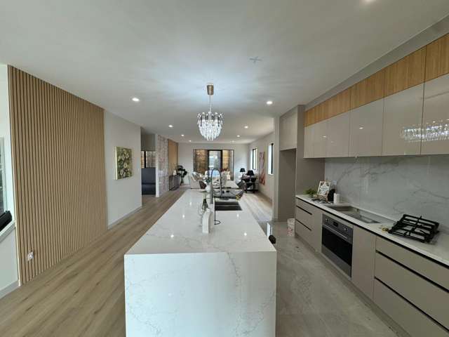 16 Grand Ridge Avenue Flat Bush_2