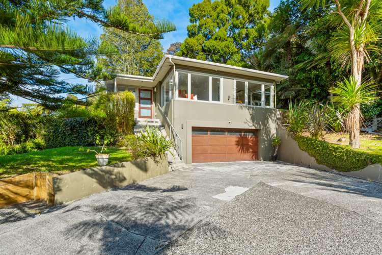 1 Huia Road Titirangi_21