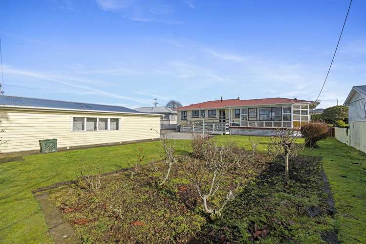82 High Street Eltham_21