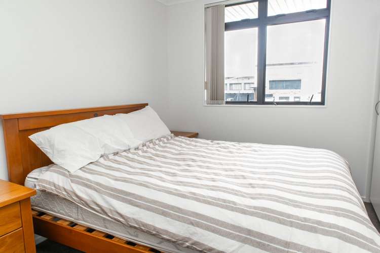 D306/176 Broadway Newmarket_11