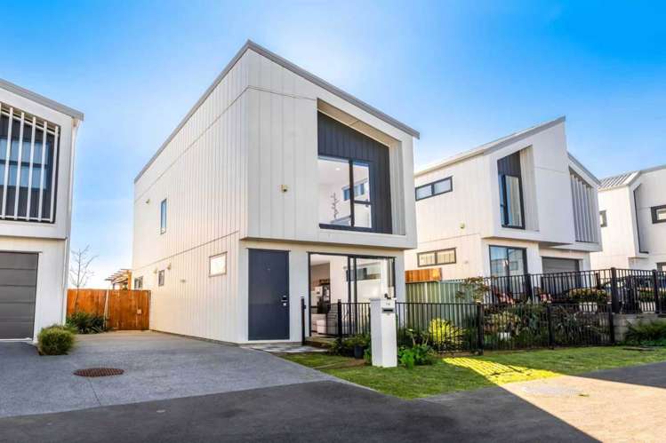 16 Whakanoho Road Westgate_23
