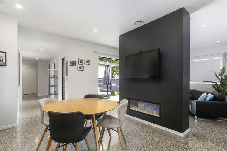 1 Daisy Burrell Drive Gulf Harbour_9