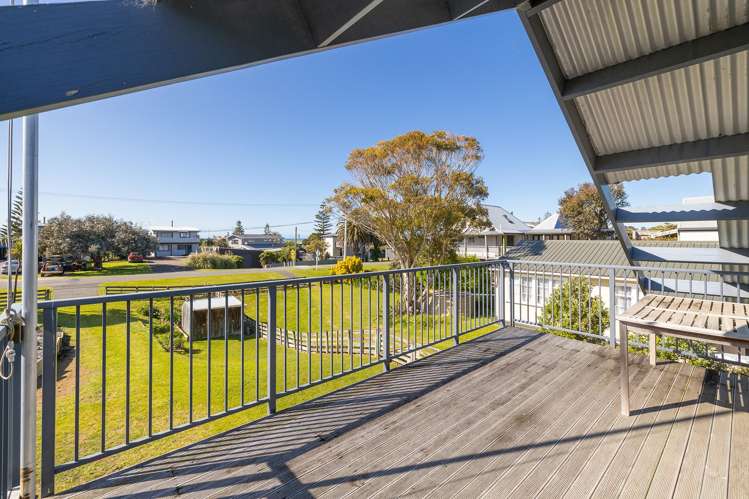 22 Pinedale Crescent Riversdale Beach_8