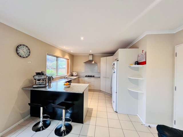 11 Kalmore Place Flat Bush_1