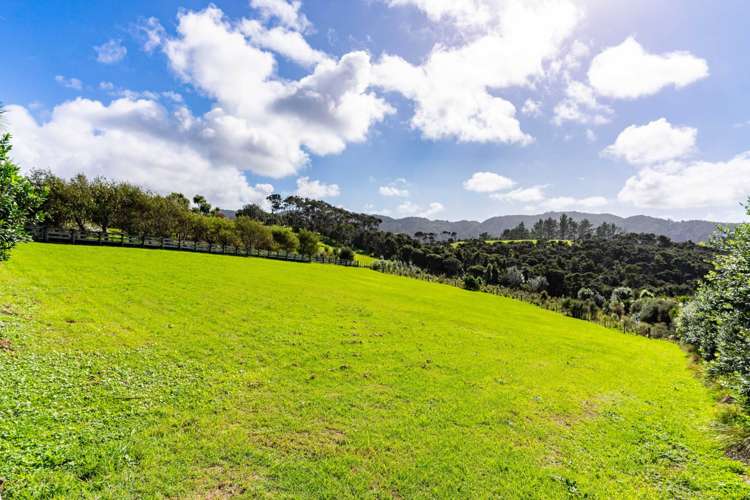 736 Barrier View Road Mangawhai_1