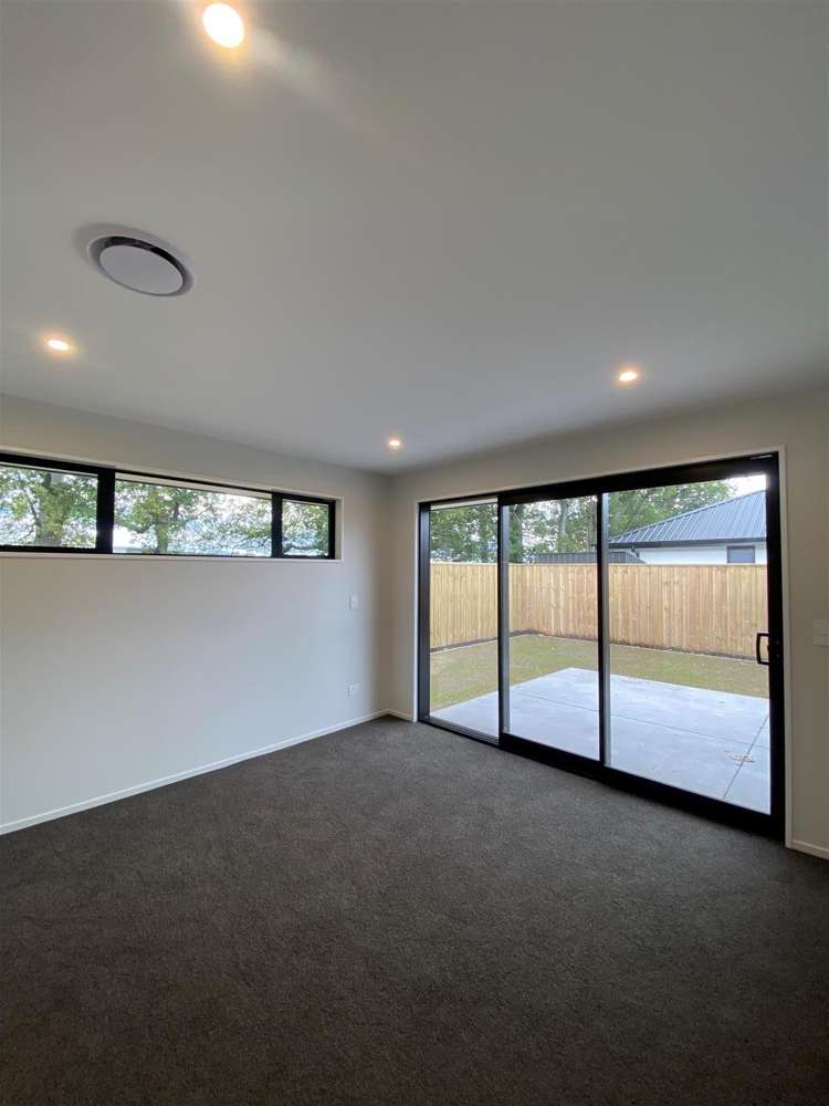 19 Crossley Avenue Woodend_11