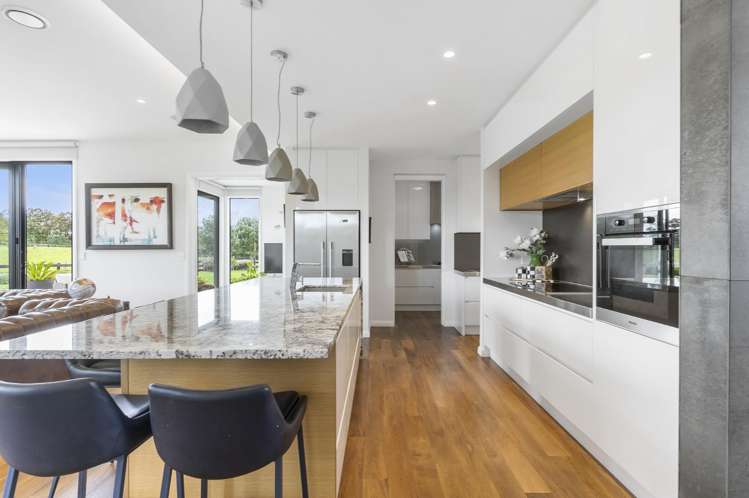 38 Hawthorne Lane 1694_7