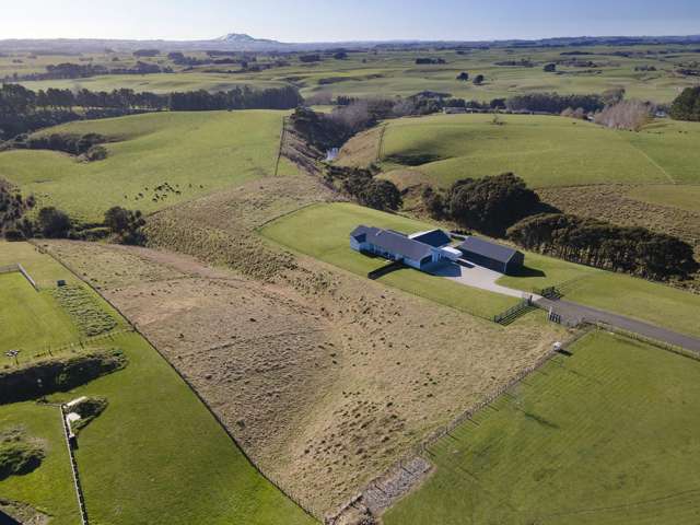 84B View Road Halcombe_2