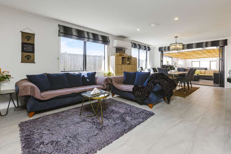 2 Waituarua Drive Takanini_3