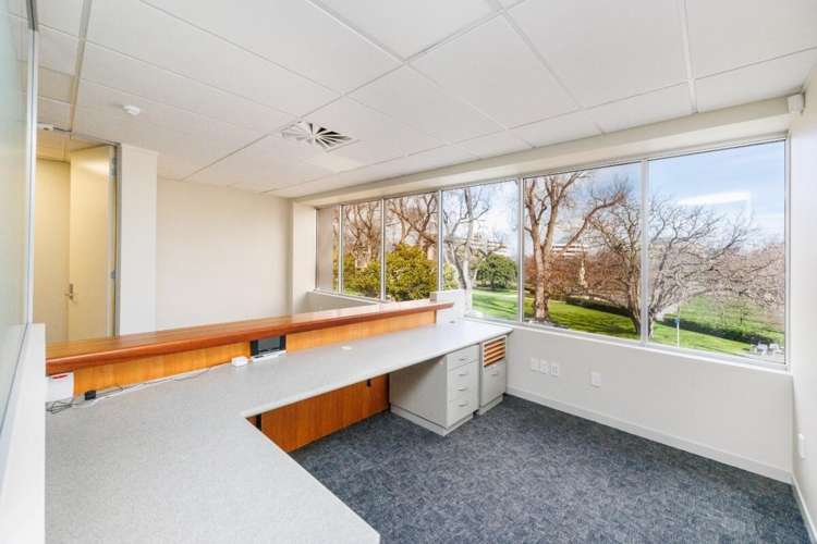 4 Broadway Avenue City Centre_8