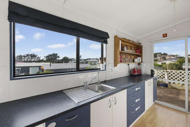 84 Park Avenue Waitarere Beach_8