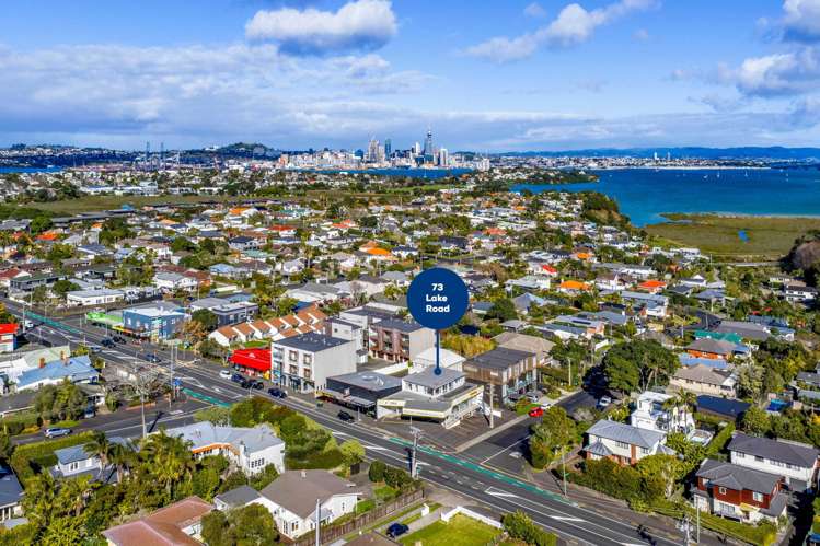 73 Lake Road Devonport_14