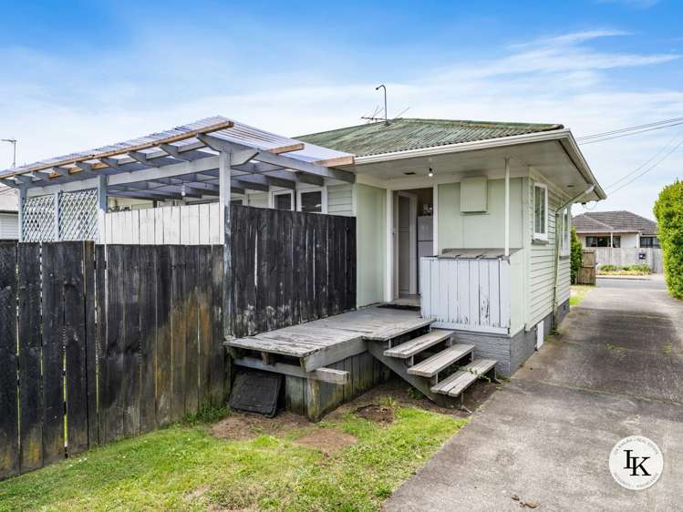 1/21 Rollerson Street Papakura_16