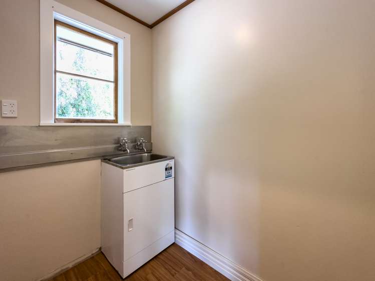 14 Edinburgh Crescent Redwoodtown_20