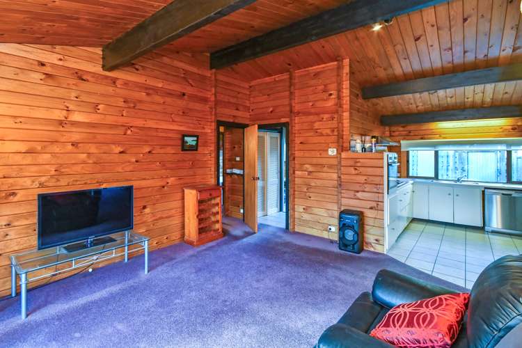 137 Everglade Drive Totara Heights_5