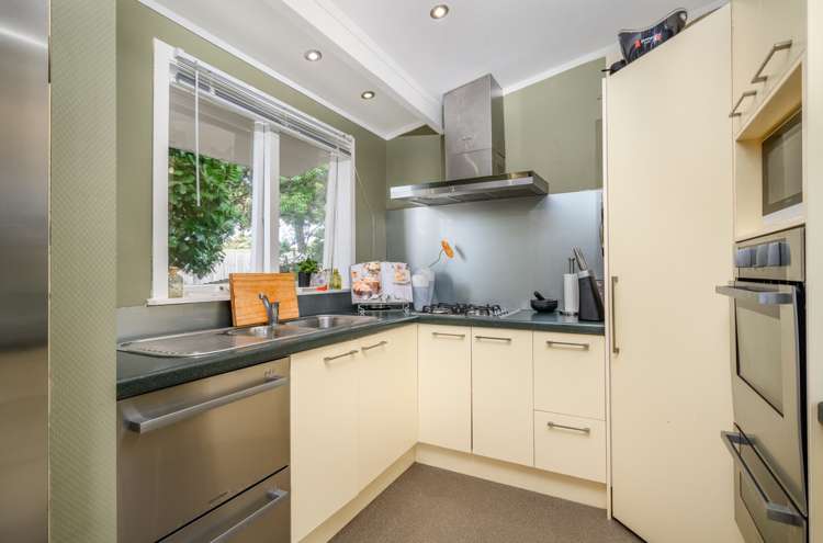 17 Freyberg Place Howick_7