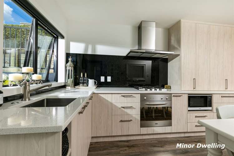 2/149j Glengarry Road Glen Eden_24