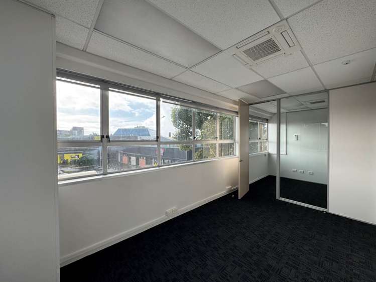 Level 2/507 Lake Road Takapuna_3