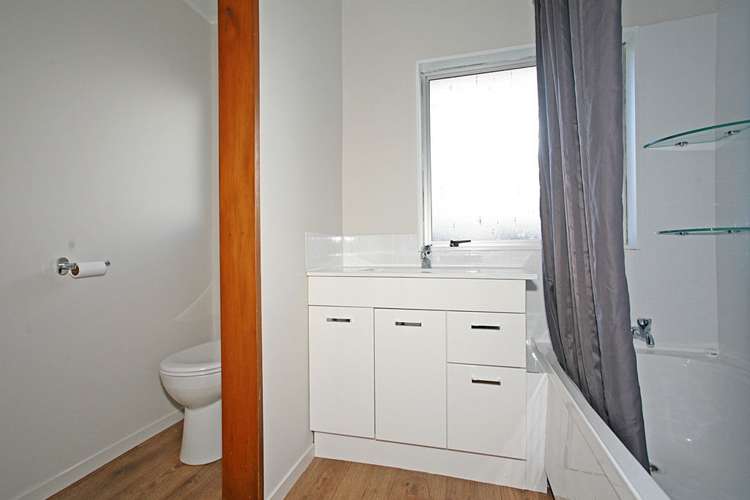 2/181 Springs Road Hornby_12