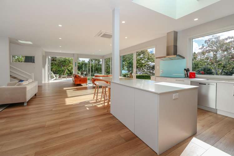 8 Short Street Waitati_3