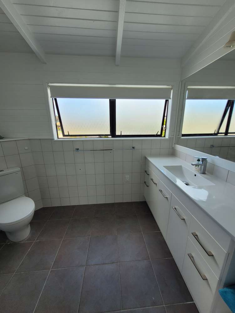 129 Everitt Crescent Whangamata_17