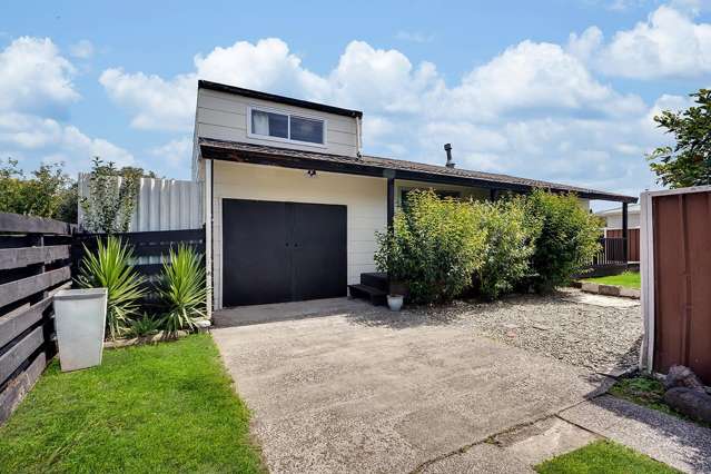 2 Bedroom, Dinsdale Dream