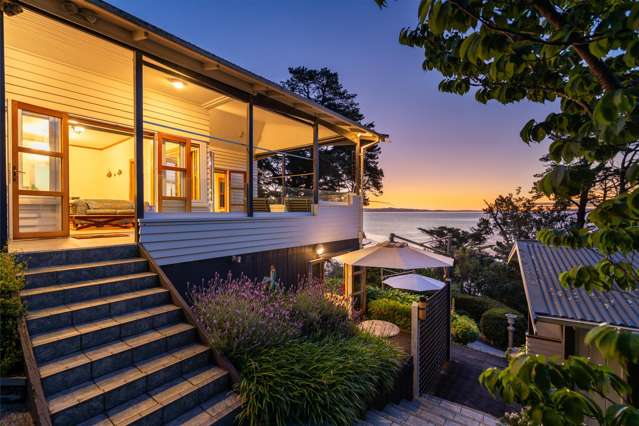 1082 Thames Coast Road Kereta_1