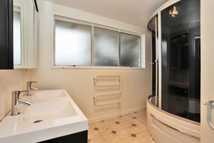 7 Gibson Drive Hornby_9