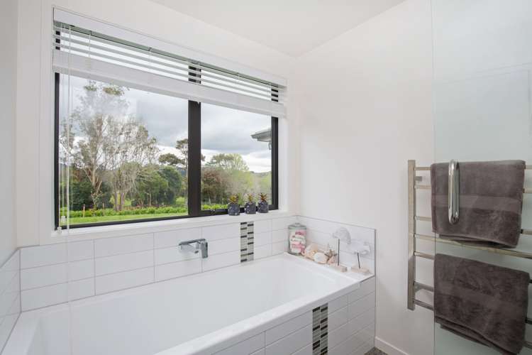 1524 Weranui Road Wainui_18