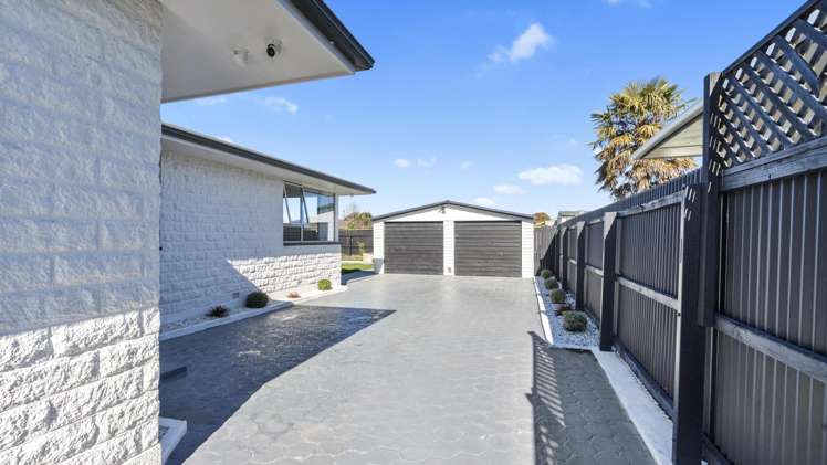 13 Davidson Crescent Hornby_14