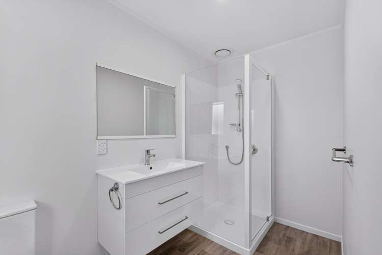 58B Whiting Crescent Greenmeadows_16