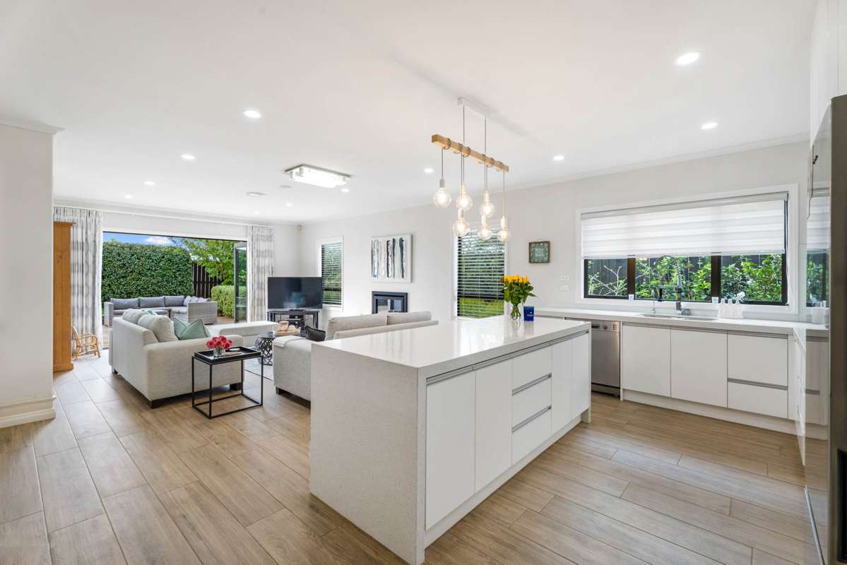 84 Intrepid Crescent_2