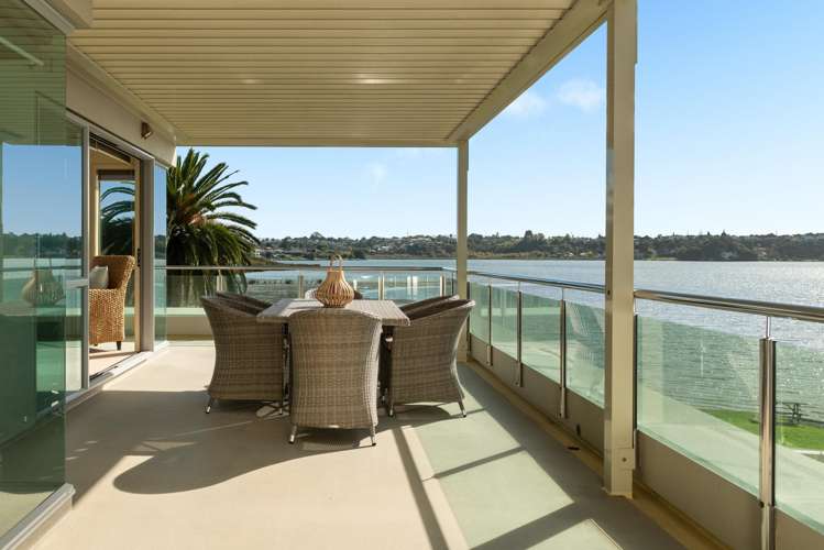 10 Azores Way Welcome Bay_6