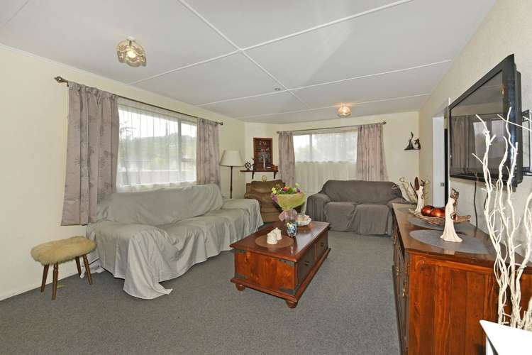 2/6 Gemstone Drive Birchville_4