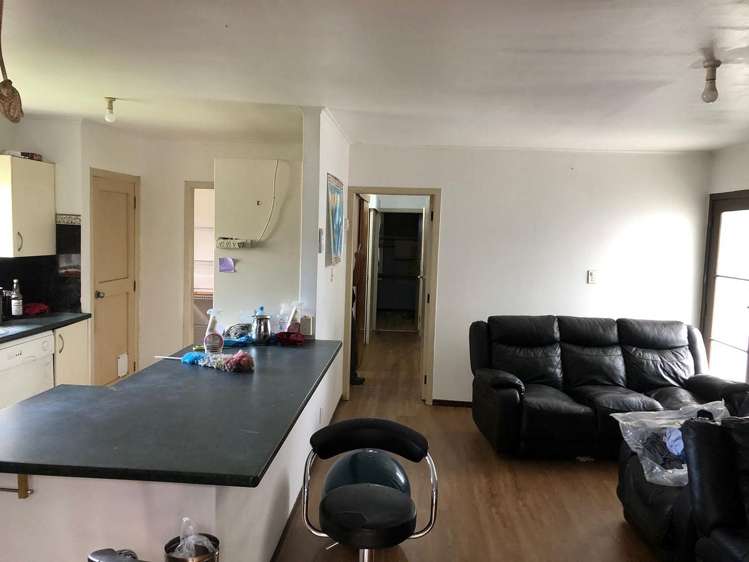 1/142 Archers Road Glenfield_9