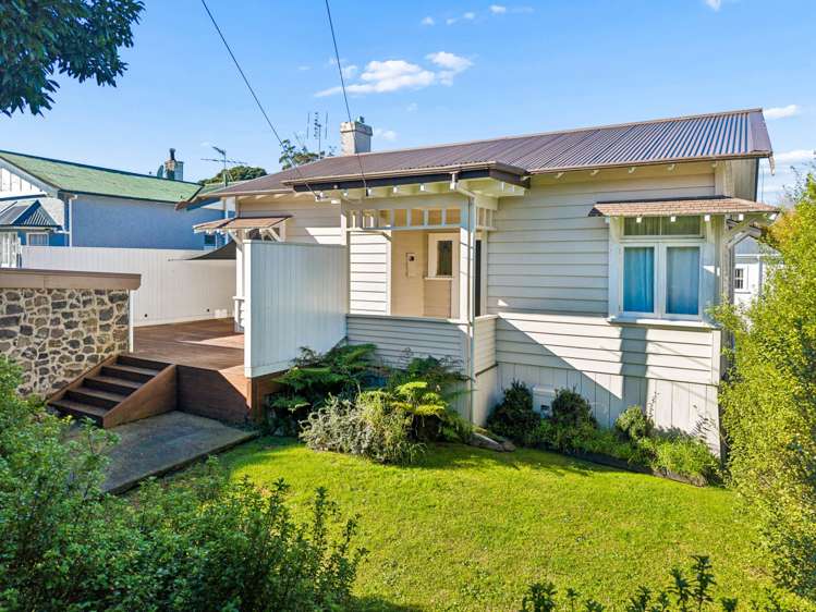 6 Lyon Avenue_1