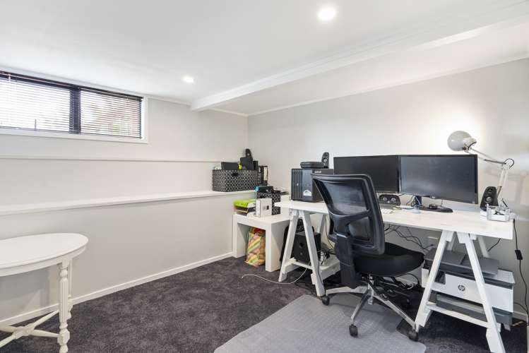 242 Henderson Valley Road Henderson_11