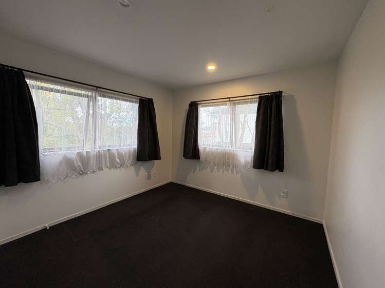 1/94 Waimumu Road Massey_4