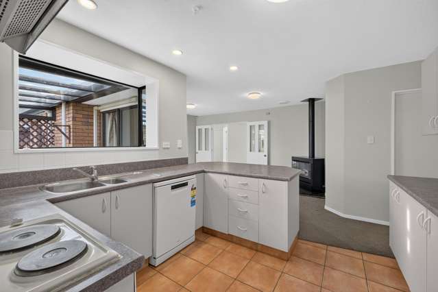 8 Ronald George Place Parklands_3